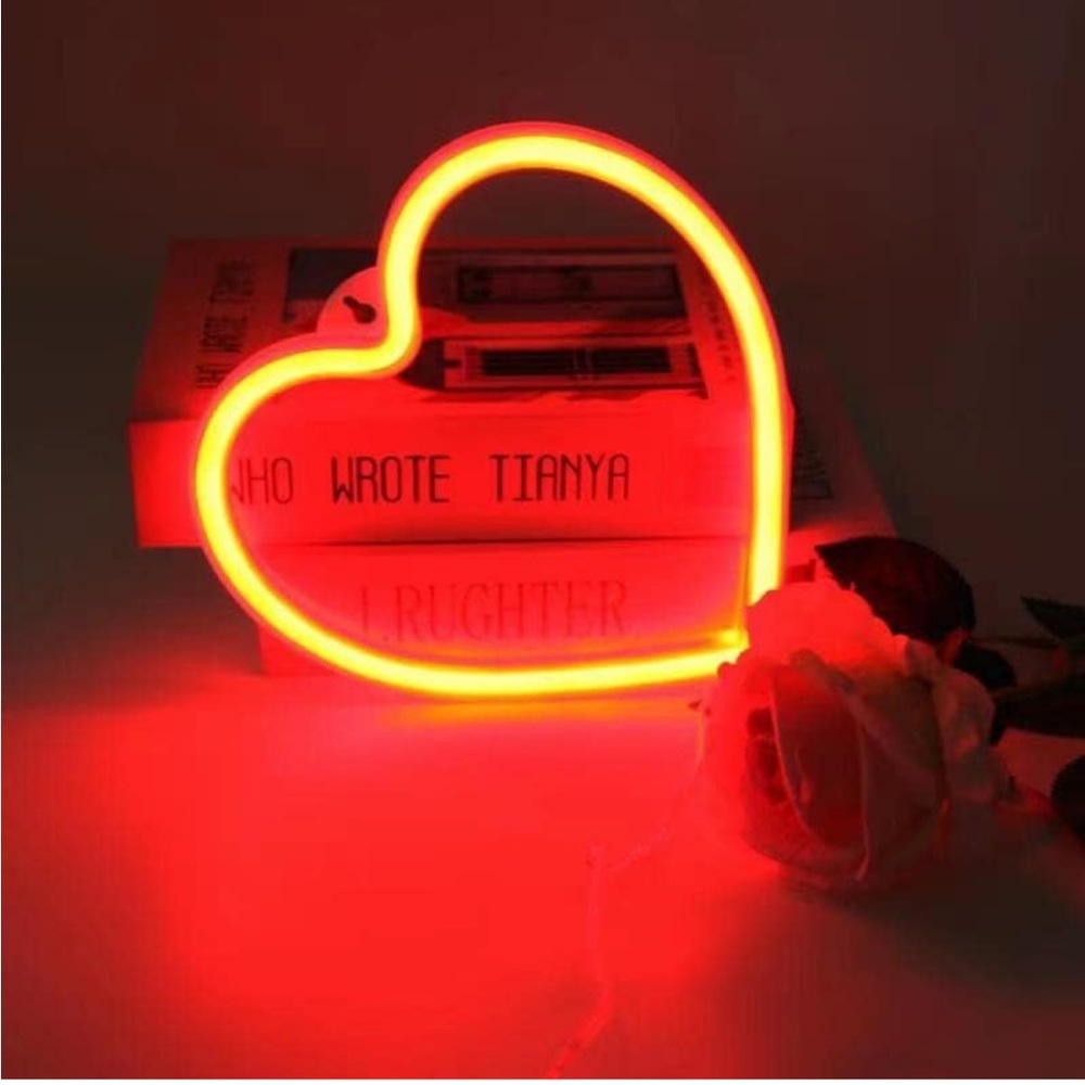Red Heart Neon Sign - Picture 2 of 6